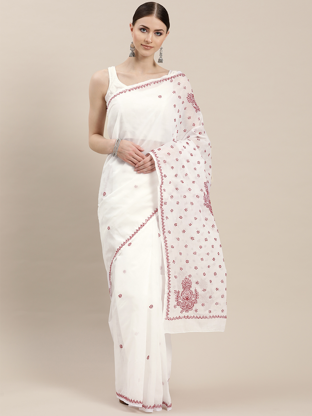 We added an elastic side seam to @nhnandini's white cotton saree